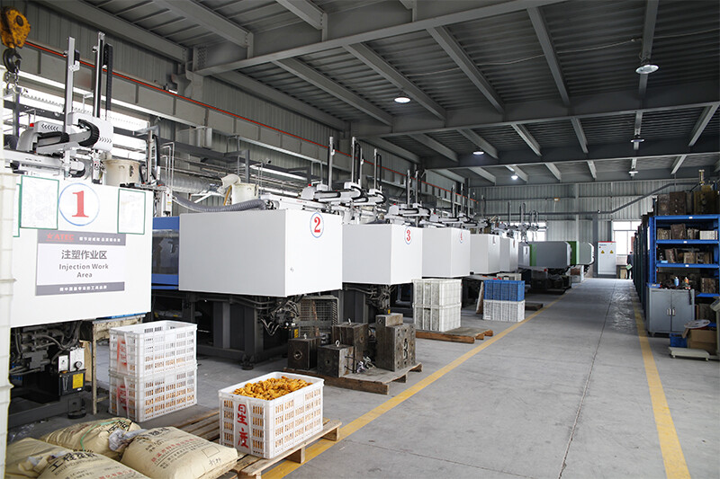 ورشة حقن البلاستيك