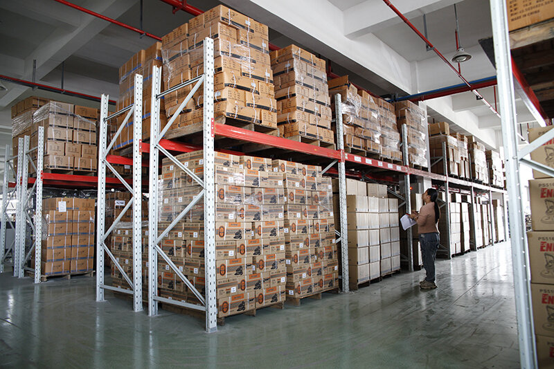 مستودع السلع النهائية